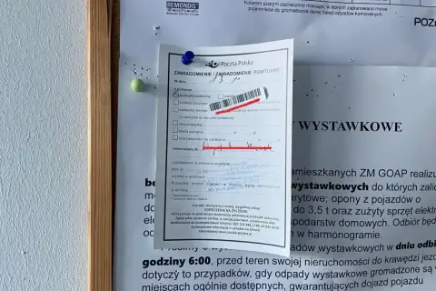 Awizo poczta Polska z informacją o ponownym awizowaniu przesyłki.