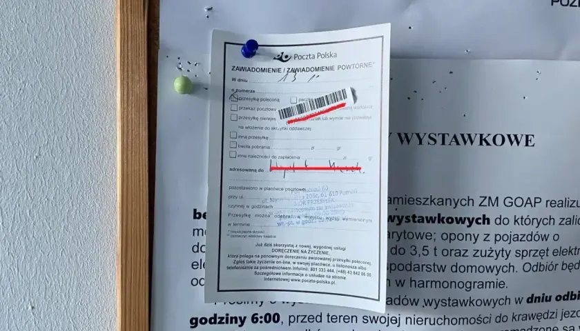 Awizo z Poczty Polskiej informuje o próbie doręczenia przesyłki.