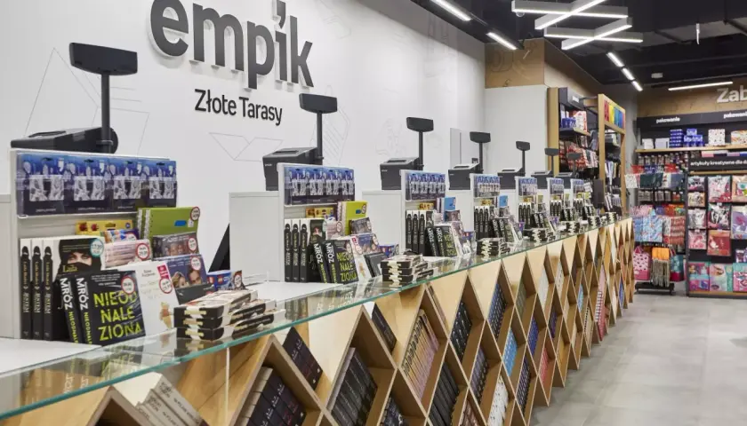 W Empiku Złote Tarasy znajdziesz książki i artykuły kreatywne. Płatność PayPo ułatwi Ci zakupy.